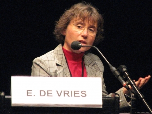 Esther de Vries